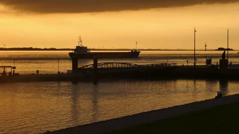 Sunset over the river Weser. Stock Footage 346131112