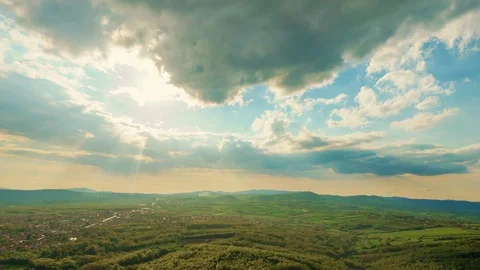 Sunset over rural land hyperlapse 動画素材 129635362