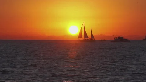 Sunset over Sailboat Stock-Footage 172325334