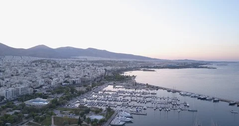 Sunset over sailboat marina Video stock 87568894