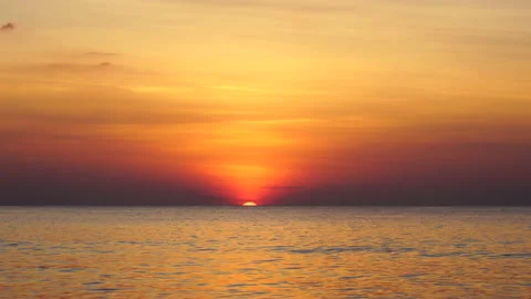 Sunset over sea close up Stock Footage 208643954