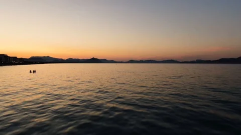 Sunset over sea 動画素材 130081496