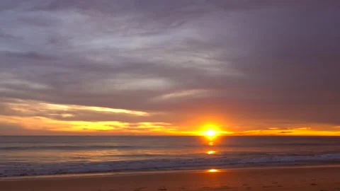 Sunset over the sea	 Video stock 172386028