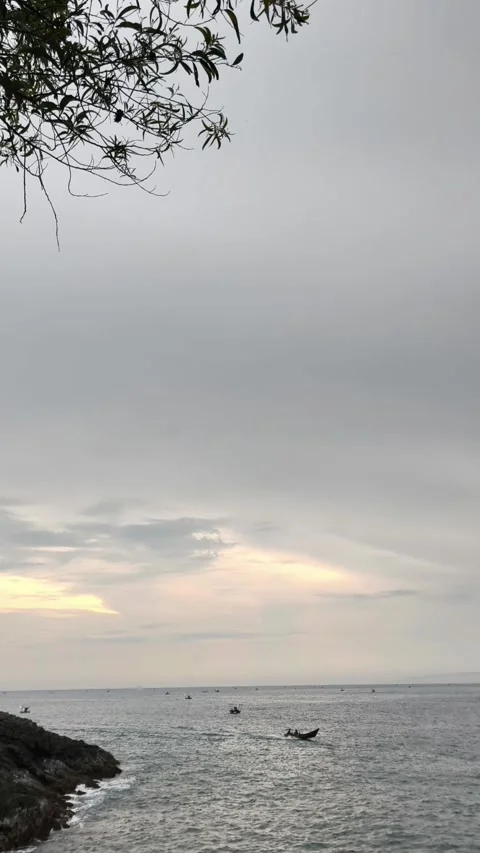 Sunset over the sea 库存影片 333498164