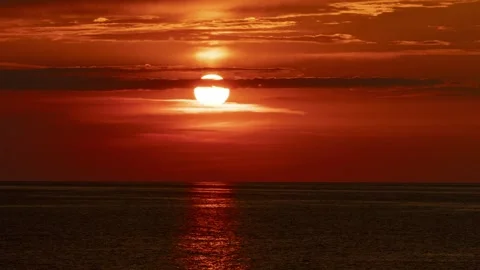 Sunset Over The Sea 스톡 동영상 334729231