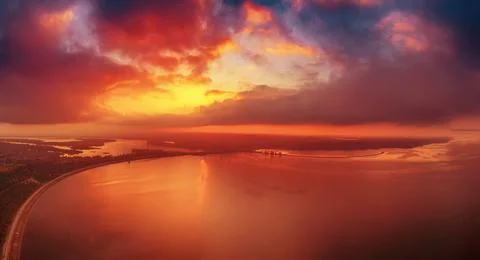Sunset over the sea Fotos Stock