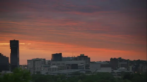 Sunset over a small town Vidéo 50481945