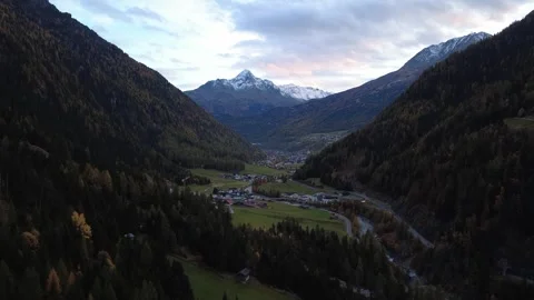 Sunset Over Sölden in the Austrian Alps- Drone Aerial View 動画素材 337346819