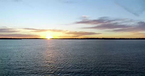 Sunset over the Swan river. Perth, Western australia Видео 166485559