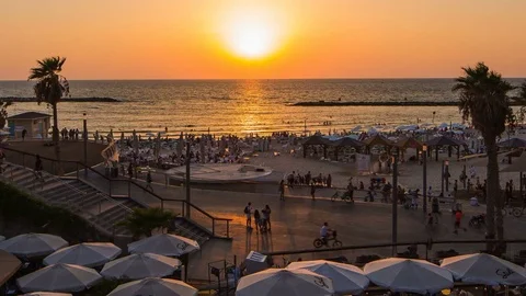  Sunset over Tel Aviv promenade, time lapse 4k footage Vídeo Stock 79367560