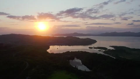 Sunset over Tobermory from a drone, Isle of Mull, Scotland, UK Stockbeeldmateriaal 245513863