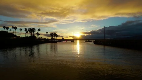 Sunset over the USS Utah Memorial in Pearl Harbor Hawaii. Vidéo 100871962