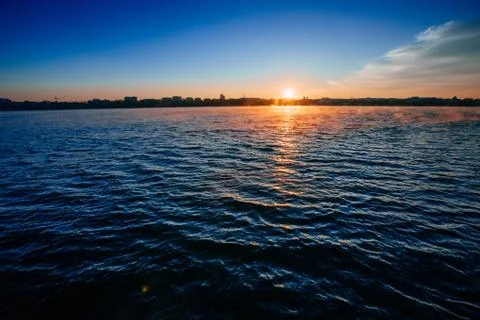 Sunset over the water Stock-Fotos