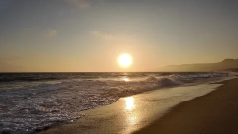 Sunset over Zuma beach malibu CA 43 D Stock-Footage 281535366