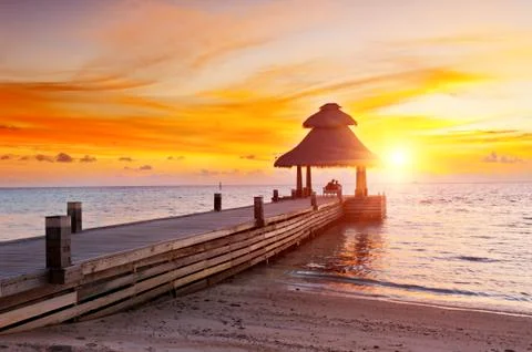 Sunset in the paradise in Maldives Stockfoto's