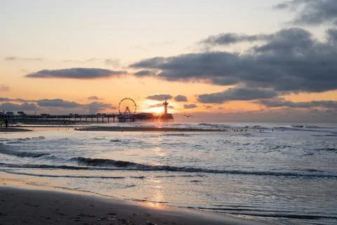 Sunset at the pier 스톡 사진