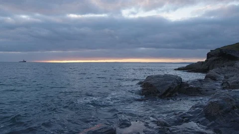 Sunset at Polurrian Bay, Cornwall, England. Stock Footage 128164523