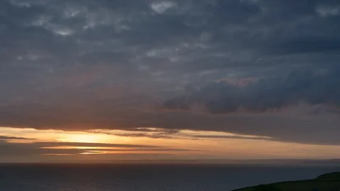 Sunset at Polurrian Bay, Cornwall, England. Stock Footage 128184497