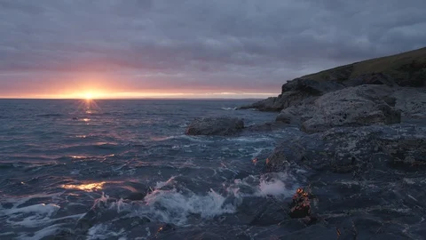 Sunset at Polurrian Bay, Cornwall, England. Stock Footage 128206016