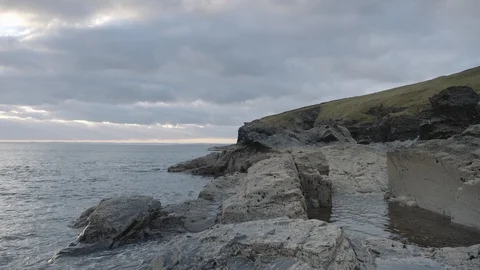 Sunset at Polurrian Bay, Cornwall, England. Stock Footage 128215937