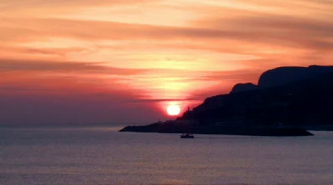 Sunset in port boat passing by Video stock 278853