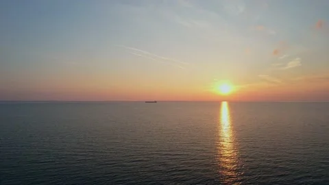 Sunset at the port Stockbeeldmateriaal 164171919