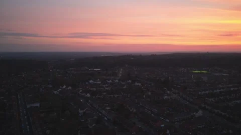 Sunset purple feel over Reading West Vídeo Stock 334608469