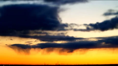 Sunset with rain 库存影片 131876769