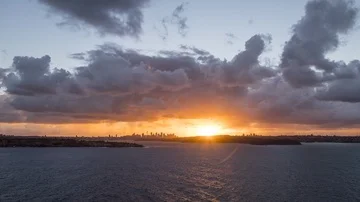 Sunset with rain over Sydney Stock Footage 85826457