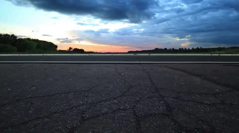 Sunset rays on road Vídeos de archivo 23365432