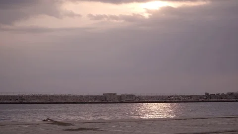 Sunset reflection 4k 動画素材 105400343