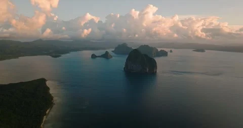 Sunset reflection in El Nido. Palawan, Philippines. Stock Footage 265002212