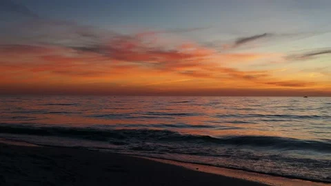 Sunset reflection on the Gulf of Mexico. Stock Footage 145080660