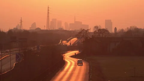 Sunset Reflection, Milan 動画素材 149981723