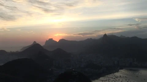 Sunset at Rio de Janeiro and the Christ statue Vídeo Stock 7756678
