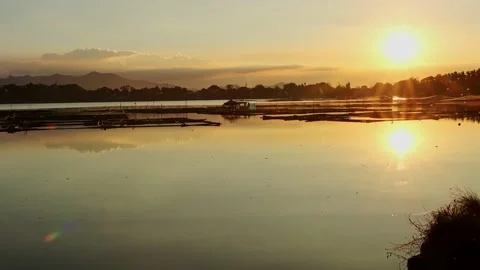 Sunset on the river 4k 스톡 동영상 236988275