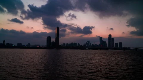 Sunset at river and Downtown skyline in Seoul, South Korea. Stock Footage 169628725