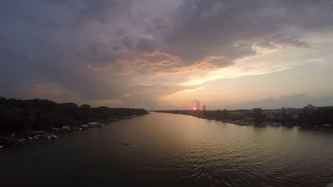 Sunset at river Vídeo Stock 93971550