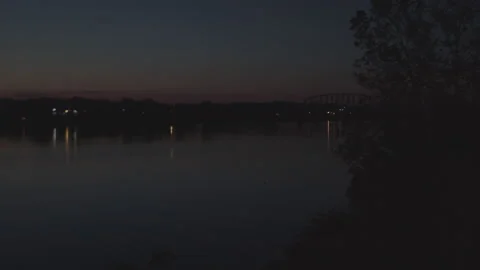 Sunset on the river Stockbeeldmateriaal 171594817