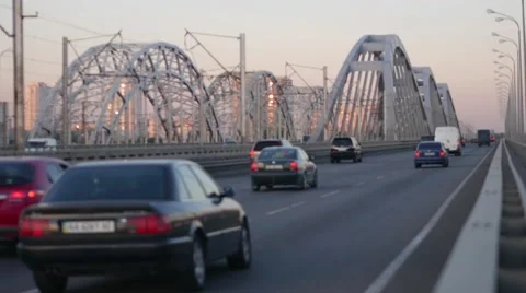 Sunset Road Traffic Bokeh Bridge 動画素材 67496845