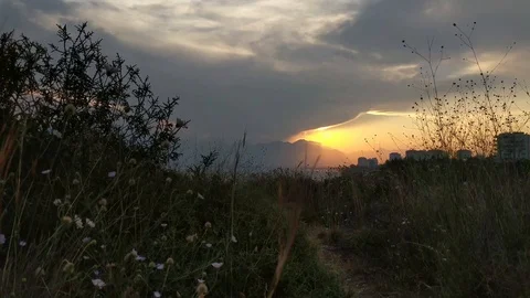 Sunset on rocky coast 스톡 동영상 92912397