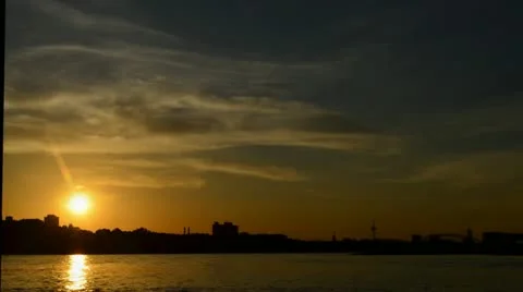 Sunset Rodenkirchen Rhine 動画素材 11115635