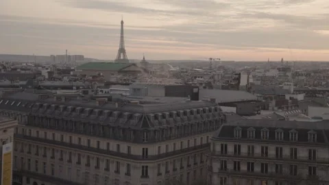 Sunset rooftop of Galeries Lafayette Haussmann, Eiffel Tower Paris Stock Footage 275863754