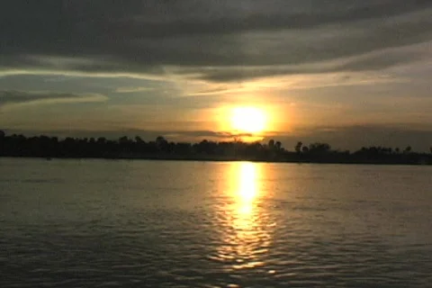 Sunset on the Rufiji River Video stock 571918