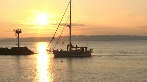 Sunset Sail Boat Water Vídeos de archivo 10727638