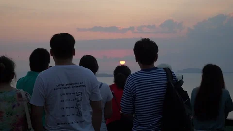 Sunset sanya park view point crowded slow motion panorama 4k hainan china Vídeos de archivo 114043580
