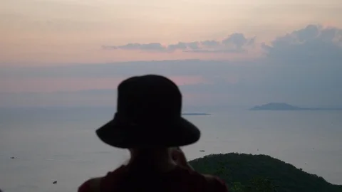 Sunset sanya park view point crowded slow motion panorama 4k hainan china Vídeos de archivo 114043666