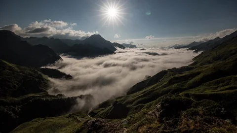 Sunset Sea Of Boiling Wave Clouds in mountain valley 스톡 동영상 89755366