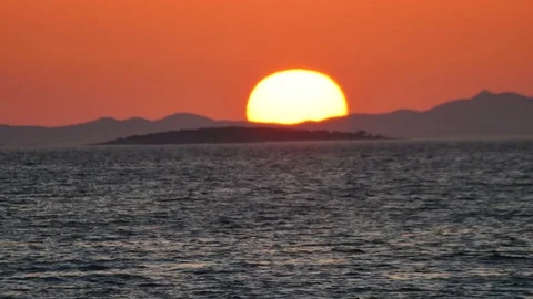 Sunset on the sea 스톡 동영상 79012634