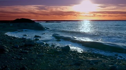 Sunset on the sea Видео 100679560